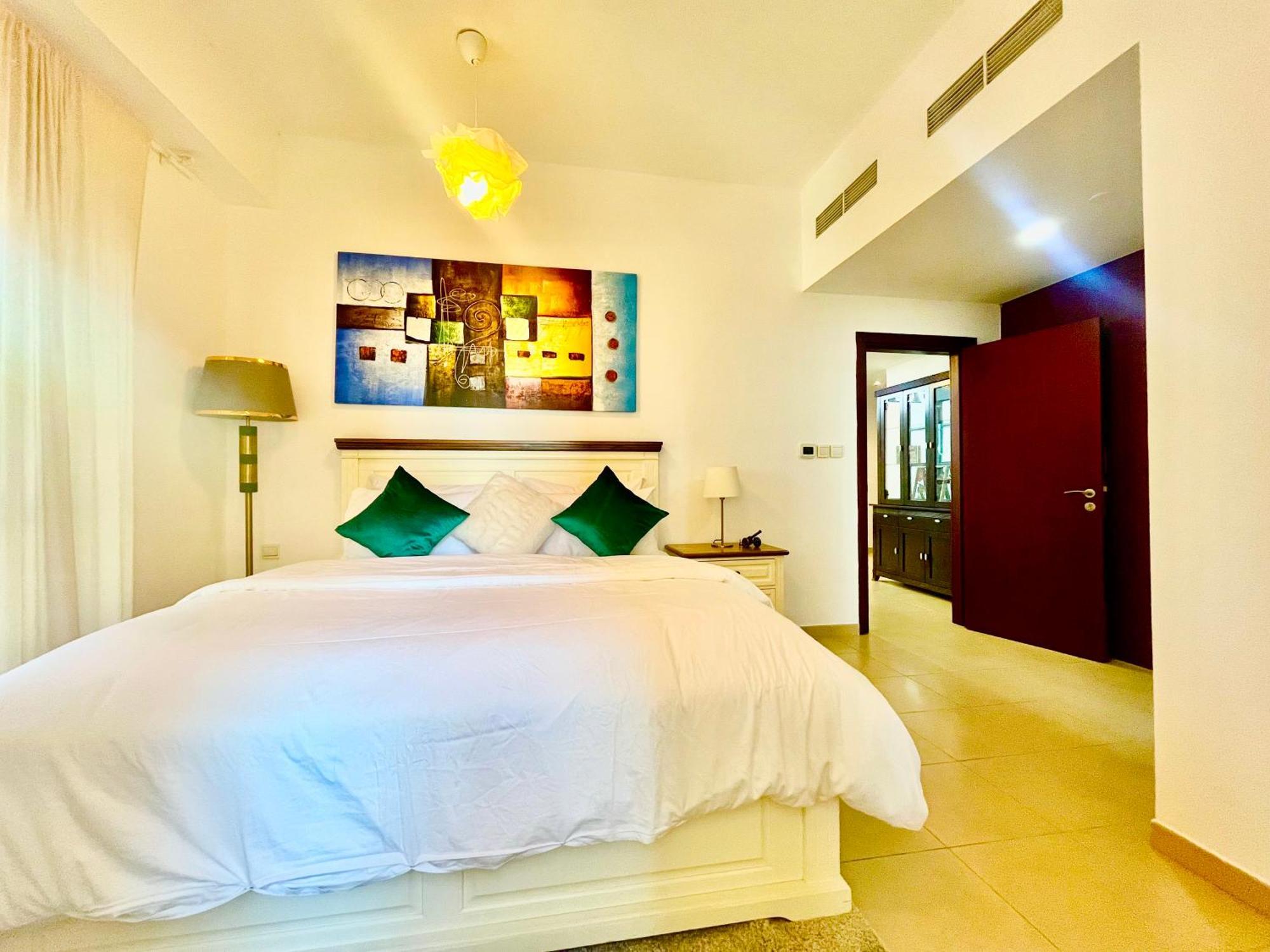 One Bedroom Apartment Available In Front Of Marina Beach Dubai Exteriör bild