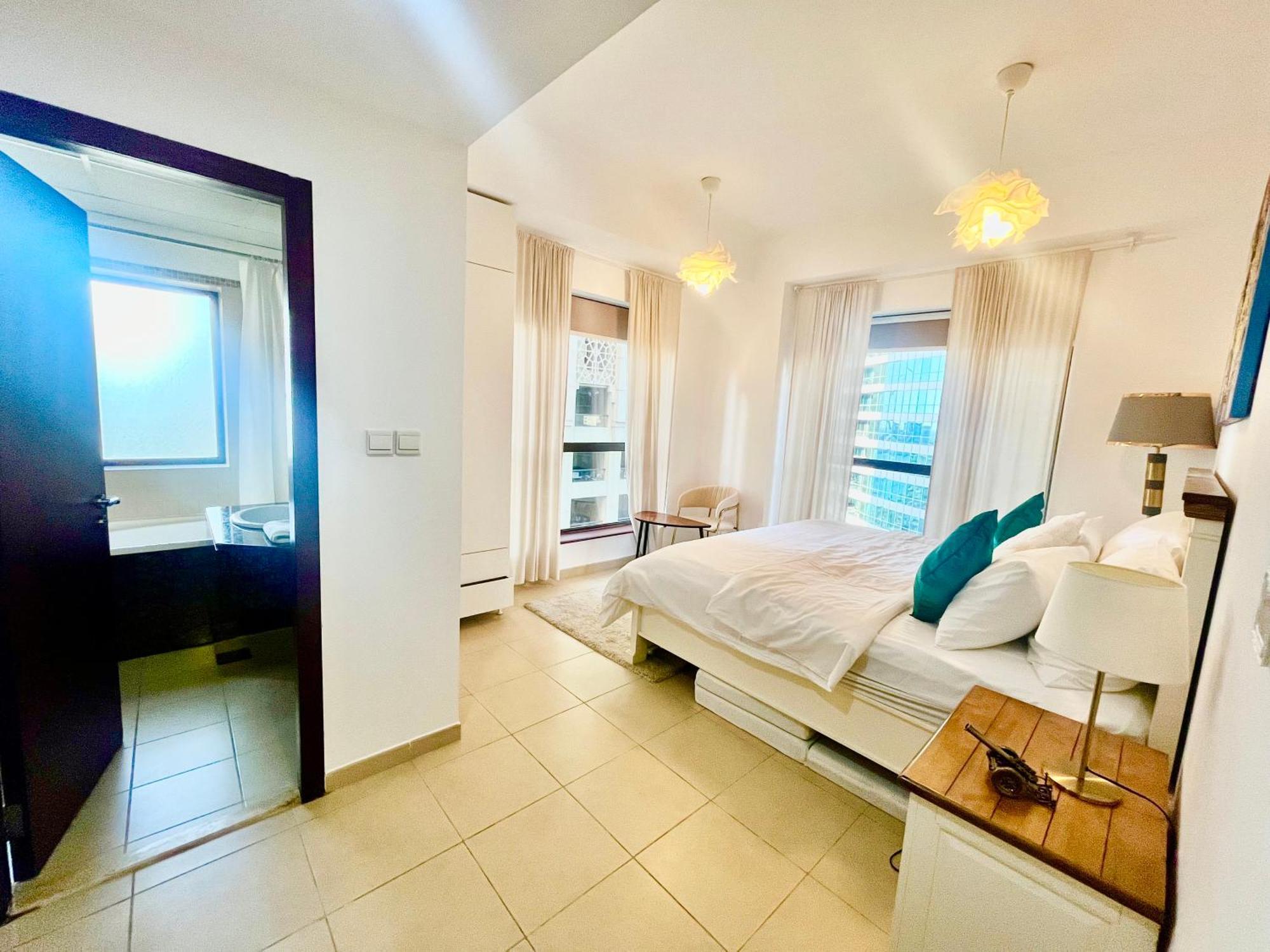 One Bedroom Apartment Available In Front Of Marina Beach Dubai Exteriör bild